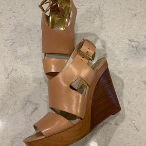 Michael Kors Carla Platform Wedge Size 9